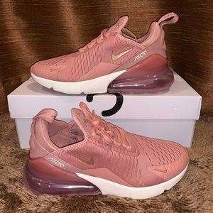 WOMEN'S NIKE AIR MAX 270 CASUAL SHOES